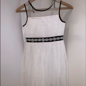 girls white fancy dress